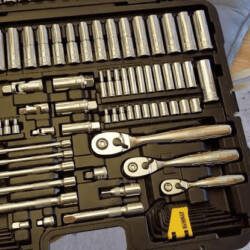 dewalt-vs-craftsman-tools-review-choosing-the-best-toolset