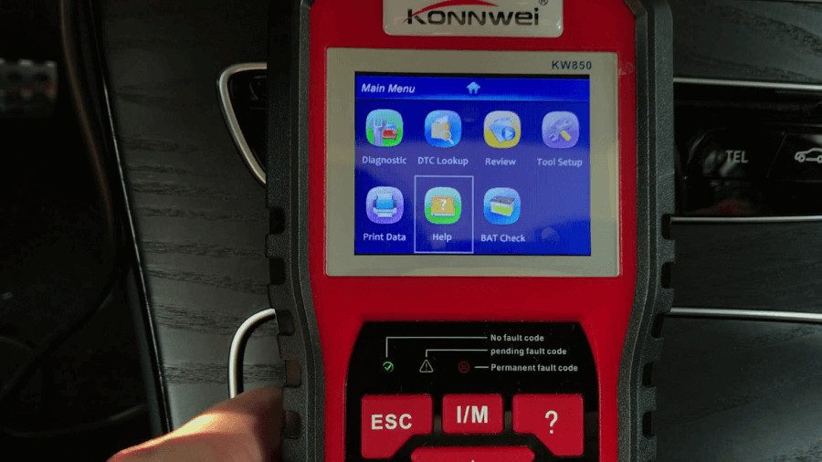 Foxwell NT301 vs KONNWEI KW850: Which is the best OBD2 scanner with error code definitions?