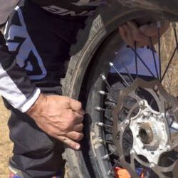 How to change a motorcycle tire